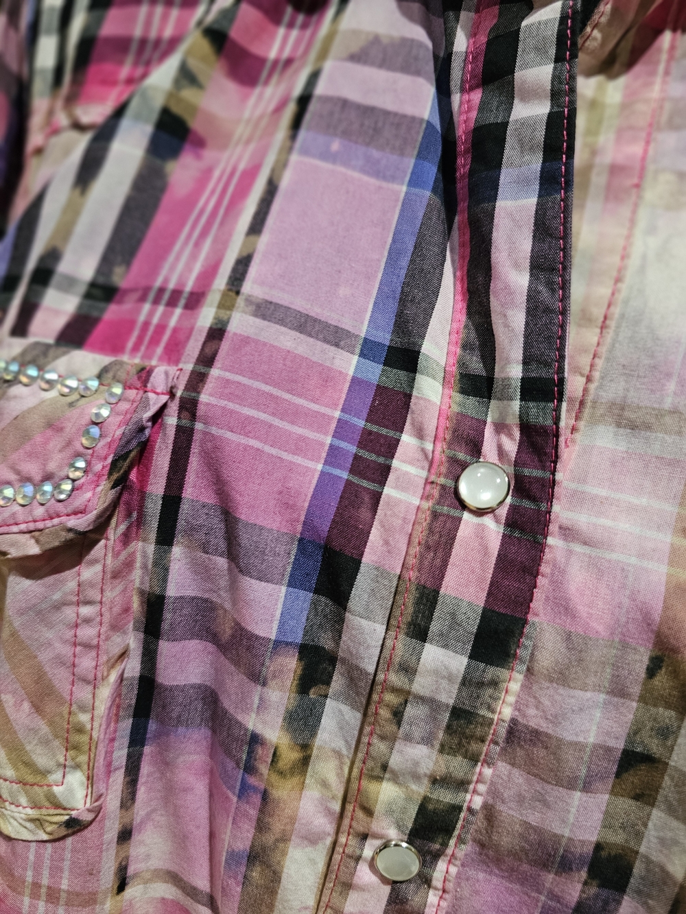 Women's Wester Cut Pink Plaid Pearl Snap-Front Shirt Dress With Crystal Accents - Picture 2 of 10
